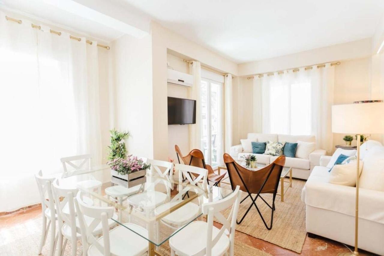 סביליה Stylish And Wide- 3Bdr 3Bth- Los Remedios מראה חיצוני תמונה
