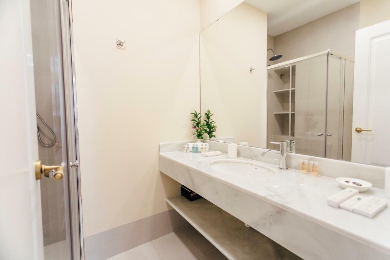 סביליה Stylish And Wide- 3Bdr 3Bth- Los Remedios מראה חיצוני תמונה